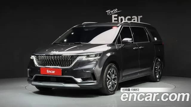 Kia Canival Gasoline 9-Seater Signature
