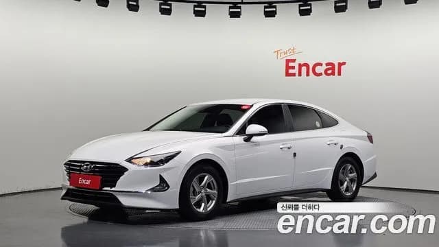 Hyundai Sonata 2.0 LPG(rental car)