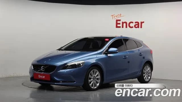 Volvo V40 D2