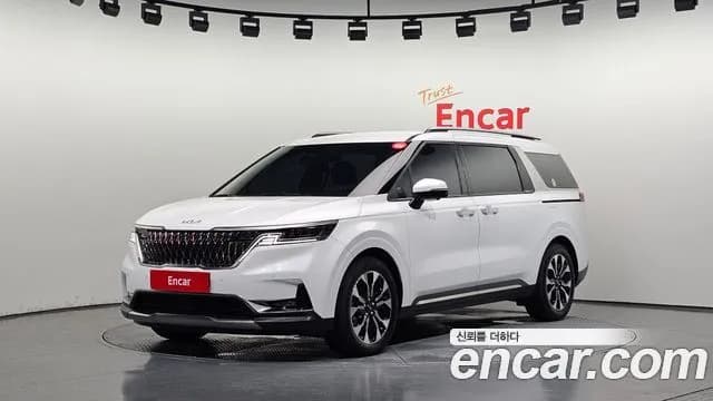 Kia Canival Gasoline 9-Seater Signature