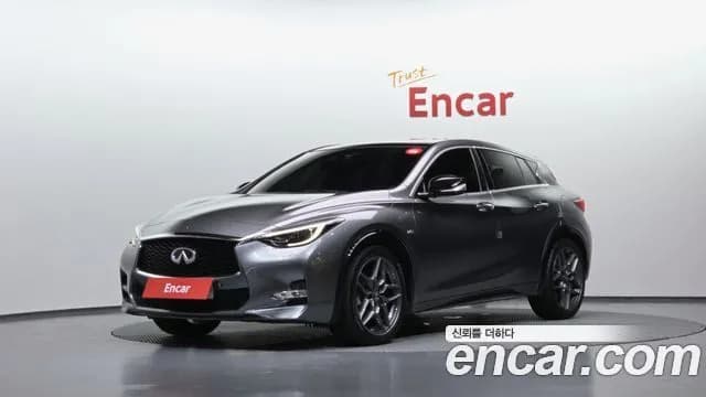 Infiniti Q30 2.0 Premium