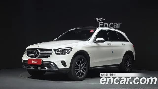 Mercedes-Benz GLC-Class GLC300e 4MATIC
