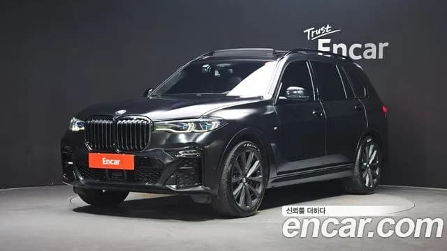BMW X7 M50i Frozen Black Edition 6STR