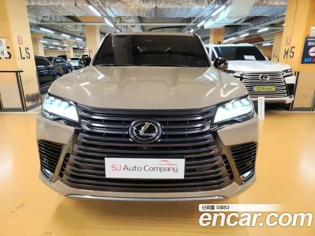 Lexus LX 700h Overtrail