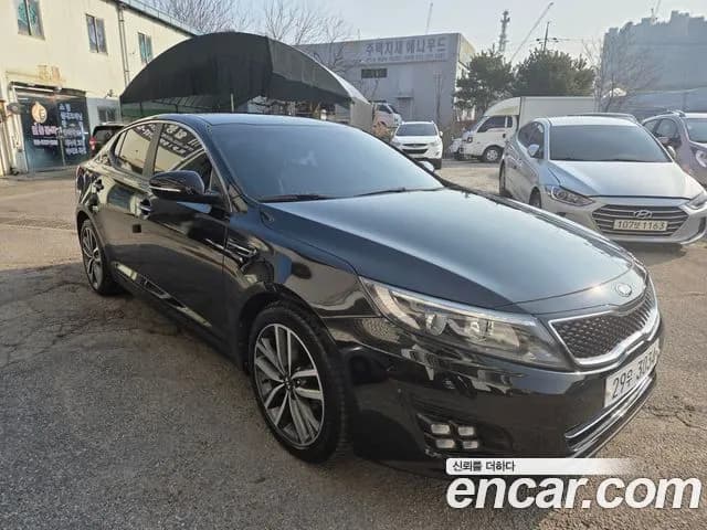 Kia K5 Luxury