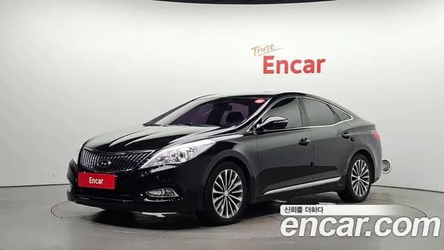 Hyundai Grandeur HG240 Modern