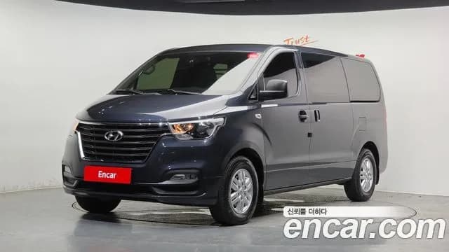 Hyundai Starex Van 3-Seater