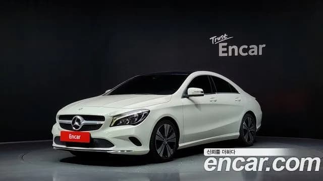 Mercedes-Benz CLA-Class CLA250 4MATIC