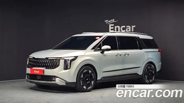 Kia Canival Gasoline 7-Seater Noblesse