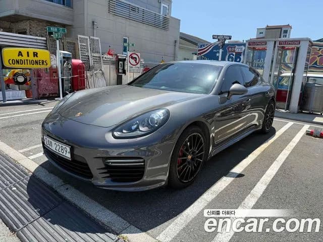 Porsche Panamera 4.8 GTS
