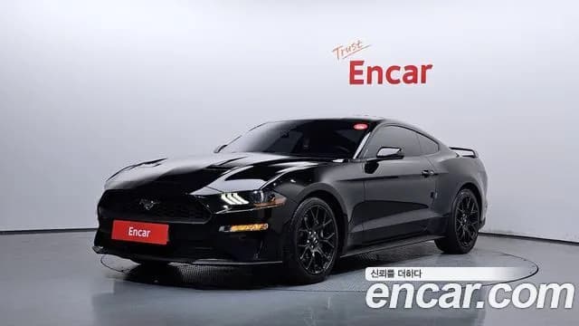 Ford Mustang Coupe