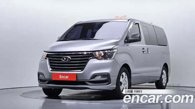 Hyundai Starex Wagon 12-Seater