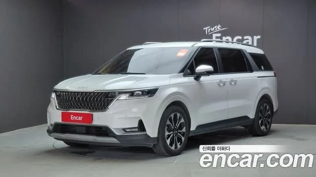 Kia Canival 9-Seater Prestige