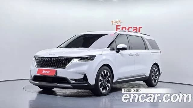 Kia Canival Gasoline 9-Seater Signature