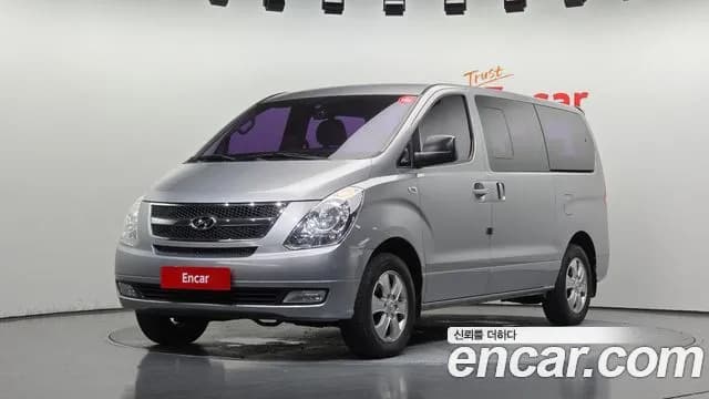 Hyundai Starex 4WD 12-Seater Wagon