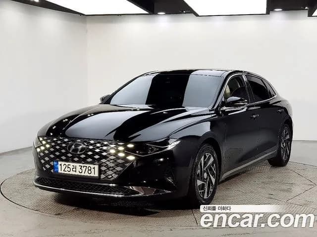 Hyundai Grandeur Le Blanc