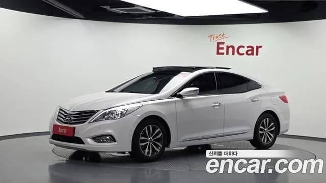 Hyundai Grandeur HG240 Luxury