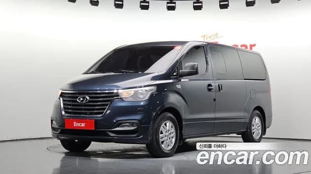Hyundai Starex Van 5-Seater
