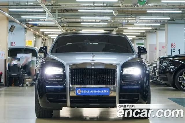 Rolls-Royce Ghost 6.6 V12