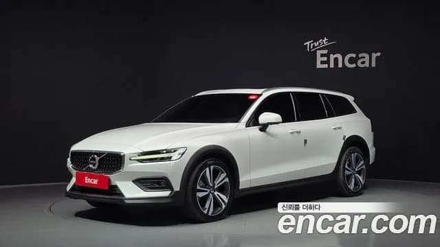 Volvo V60 B5 Pro AWD