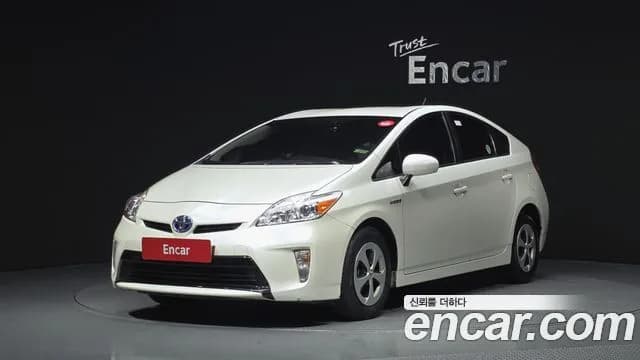 Toyota Prius 1.8 E