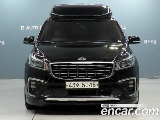Kia Canival Gasoline 9-Seater Hi-Limousine