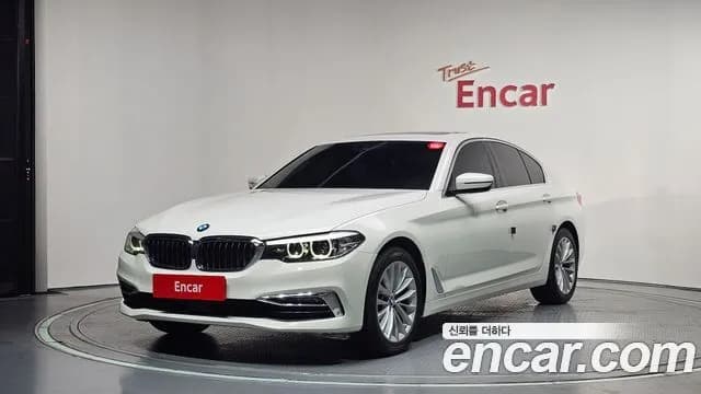 BMW 5-Series 520i Luxury