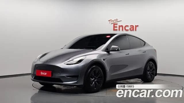 Tesla Model Y RWD