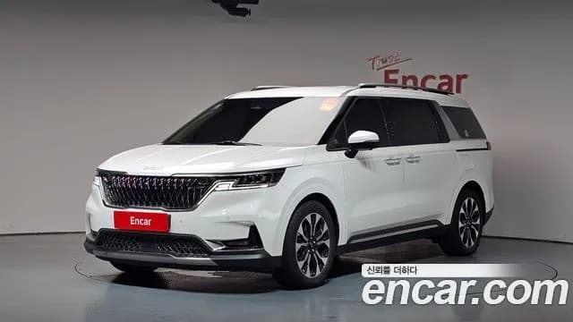 Kia Canival 9-Seater Signature