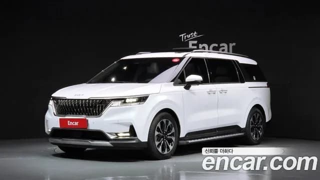 Kia Canival Gasoline 7-Seater Signature