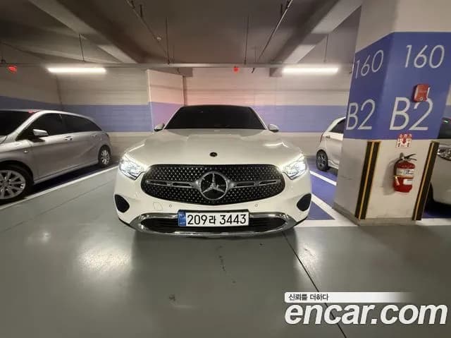 Mercedes-Benz GLC-Class GLC300 4MATIC Avnatgarde Coupe