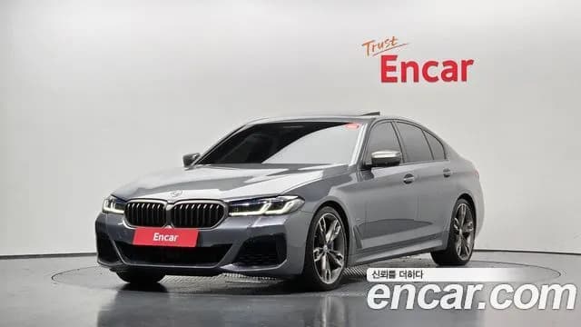 BMW 5-Series M550i xDrive