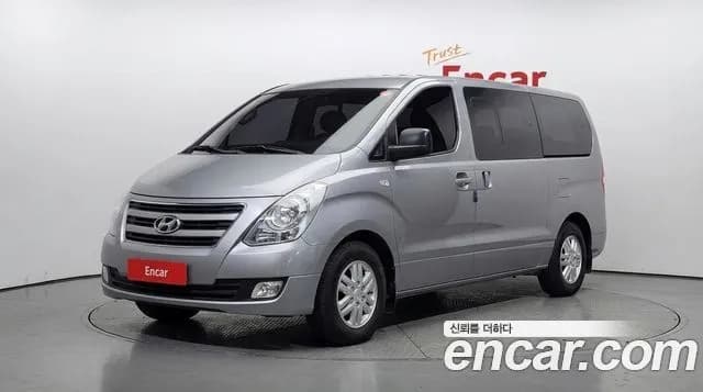 Hyundai Starex 11-Seater Wagon