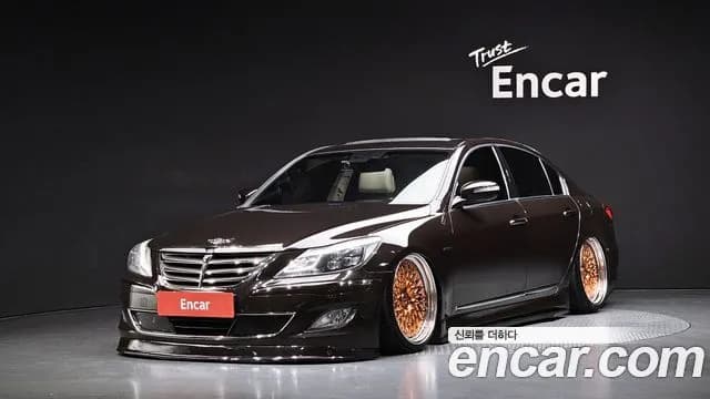 Hyundai Genesis PRADA GP500