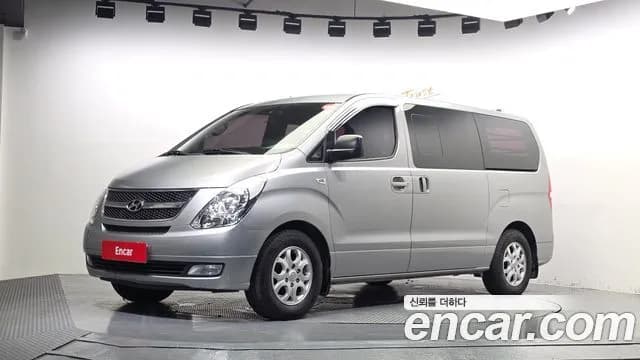 Hyundai Starex 5-Seater VAN