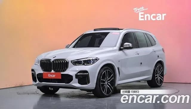 BMW X5 M50i