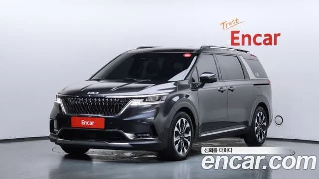Kia Canival Gasoline 9-Seater Signature
