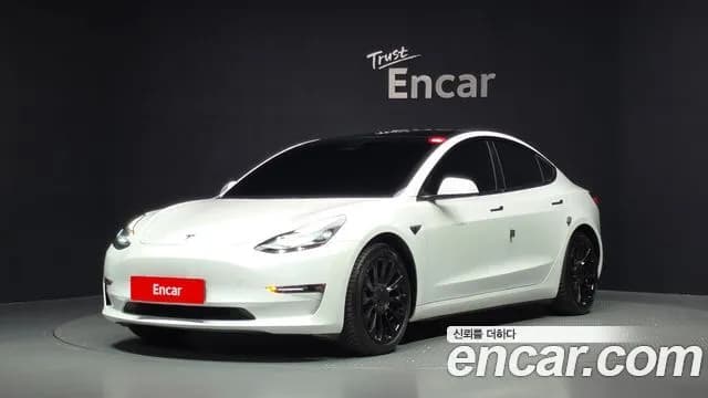 Tesla Model 3 Long Range AWD
