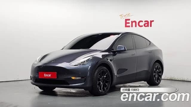 Tesla Model Y Long Range AWD