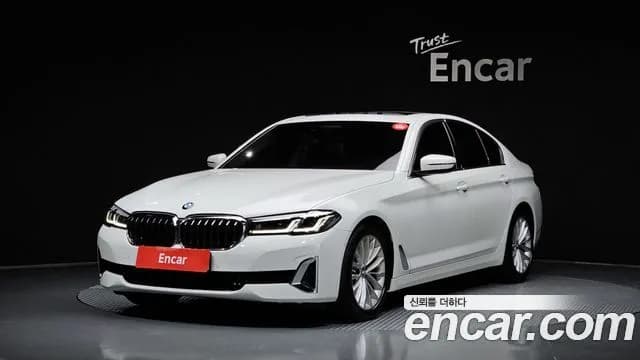 BMW 5-Series 520i Luxury