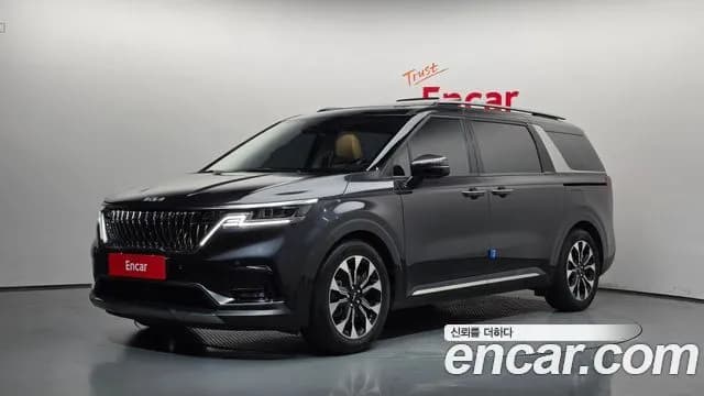Kia Canival 9-Seater Signature