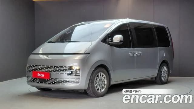 Hyundai Staria Tourer 11-Seater