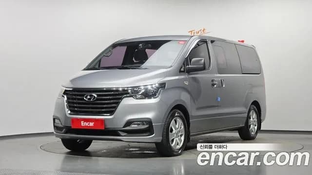 Hyundai Starex Wagon 12-Seater