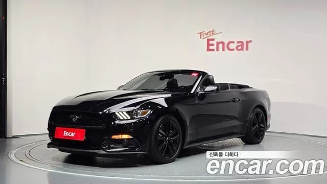 Ford Mustang Convertible