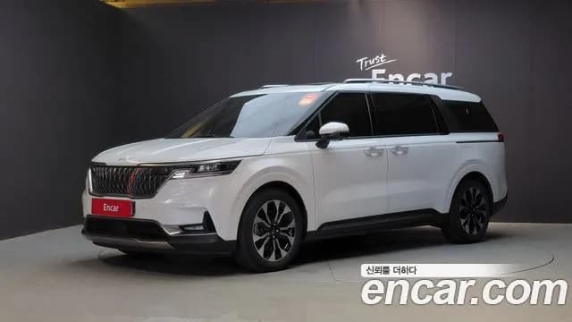 Kia Canival Gasoline 9-Seater Signature