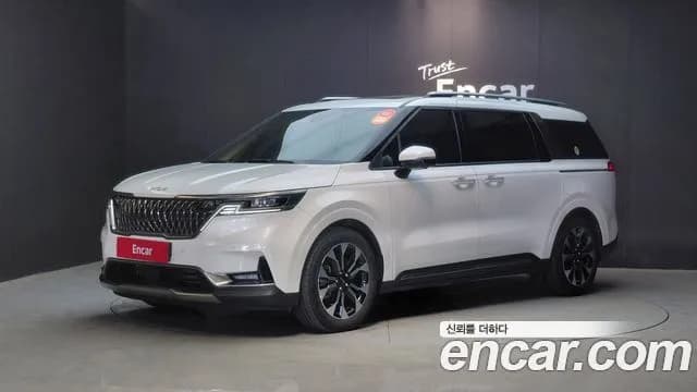 Kia Canival Gasoline 9-Seater Signature