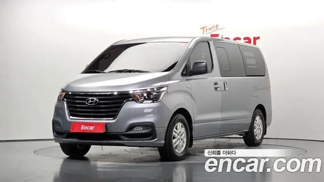 Hyundai Starex Van 5-Seater