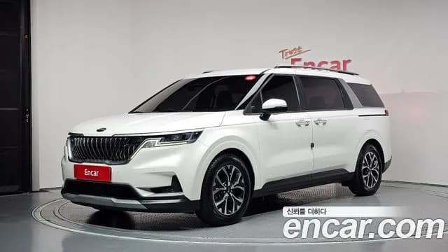 Kia Canival 9-Seater Prestige