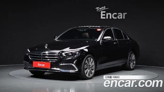 Mercedes-Benz E-Class E300e 4MATIC Exclusive