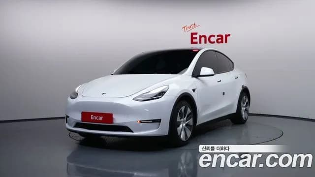 Tesla Model Y Long Range AWD